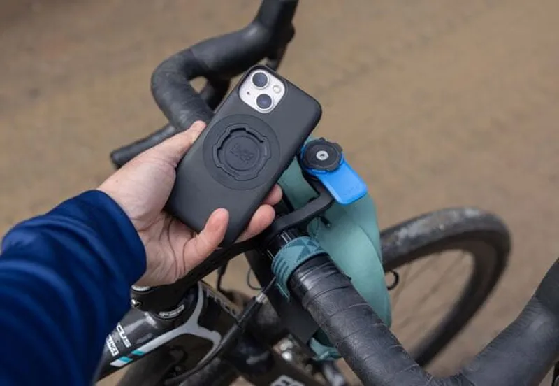 Quad Lock Out Front Mount Pro -1